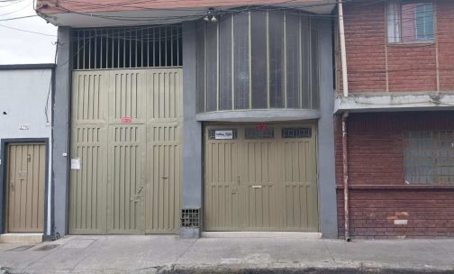 Fachada Leather Store